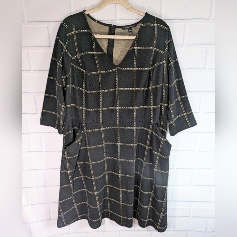 41 Hawthorne Black V-Neck A-Line Knit Dress Front Pockets